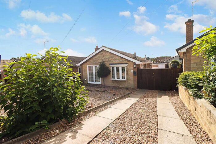 2 Bedroom Bungalow To Rent In Pindale Avenue, Inkersall, Chesterfield, S43