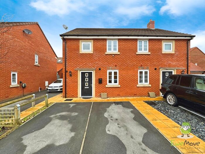 3 Bedroom Semi Detached House For Sale In Tubb Way, Basingstoke, Hampshire, RG24