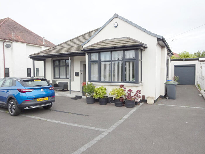 2 Bedroom Detached Bungalow For Sale In Poulton Road, Blackpool, FY3