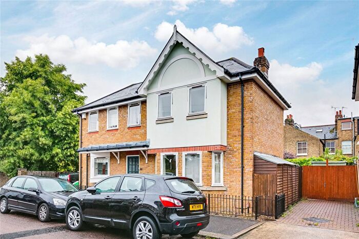 3 Bedroom Detached House To Rent In Avenue Gardens, East Sheen, SW14