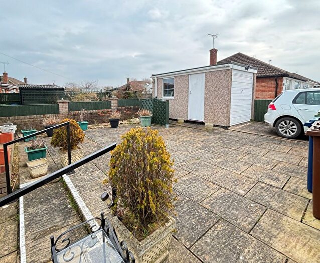 2 Bedroom Bungalow For Sale In Shearwater Grove, Innsworth, Gloucester, GL3