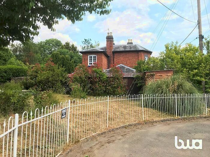 2 Bedroom Detached House For Sale In Lock Keepers Cottage, Holt Heath