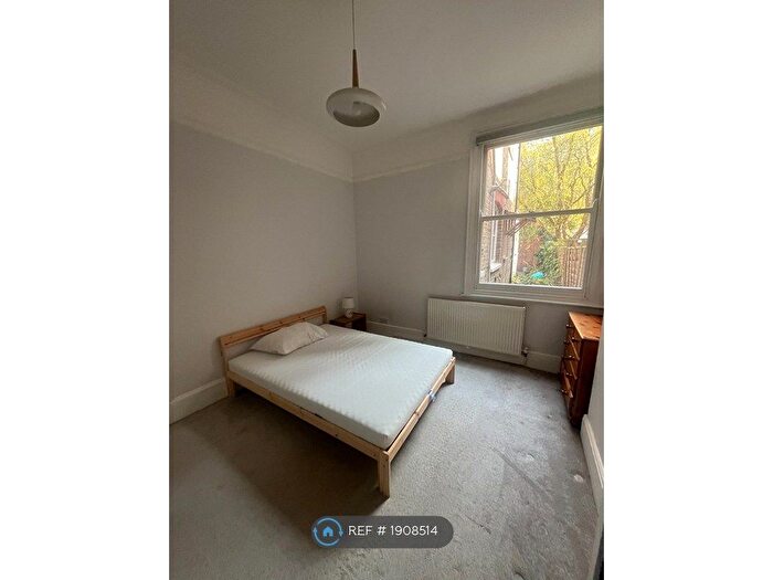 2 Bedroom Flat To Rent In Nascot St, London, W12