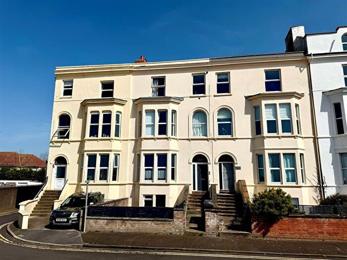 2 Bedroom Flat For Sale In The Esplanade, Burnham-On-Sea, TA8
