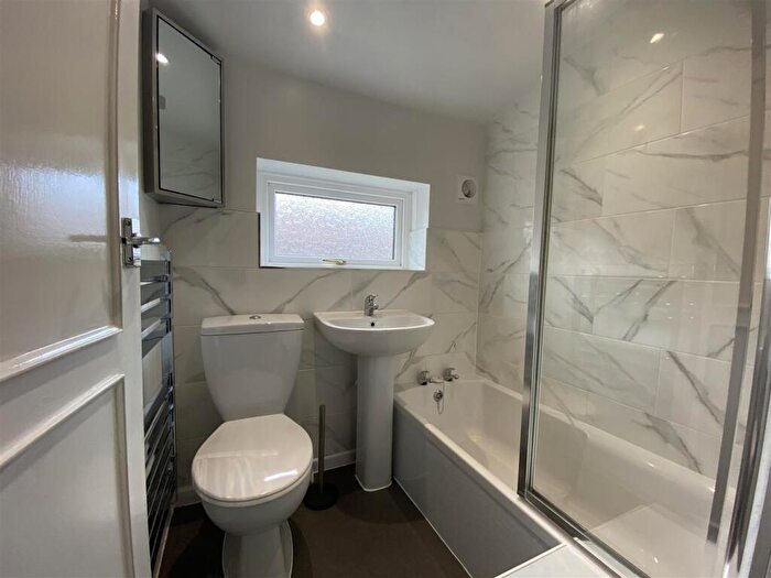 2 Bedroom Terraced House To Rent In Hothfield Street, Silsden, BD20