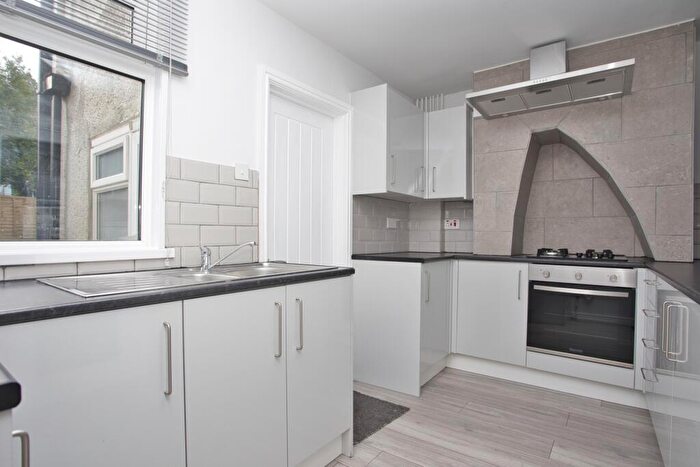 3 Bedroom Terraced House For Sale In Wyndham Road, Dover, Kent, CT17