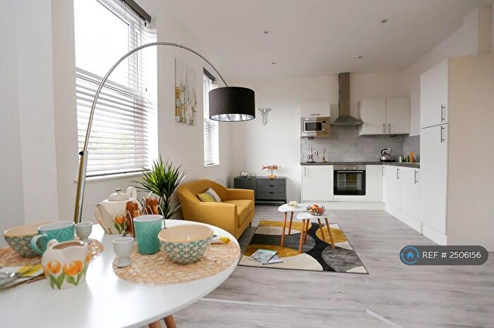 1 Bedroom Flat To Rent In Cavalier House, Stockport, SK2