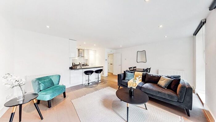2 Bedroom Apartment To Rent In Britton Street, EC1M