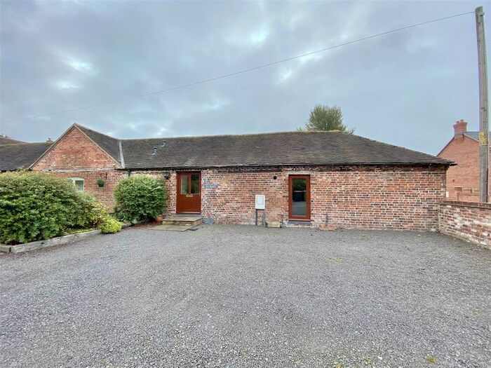 4 Bedroom Barn Conversion To Rent In Preston House Barns, Preston, Telford, TF6