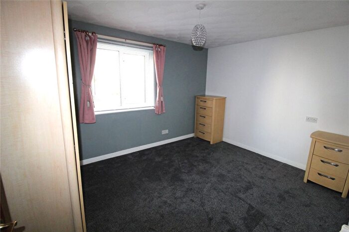 1 Bedroom Flat For Sale In East Street, Rochford, Essex, SS4