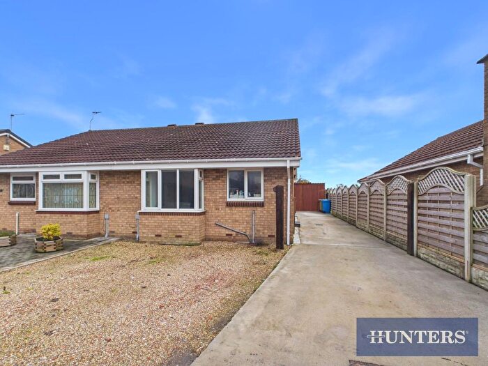 2 Bedroom Semi-Detached Bungalow For Sale In Pinfold Close, Bridlington, YO16