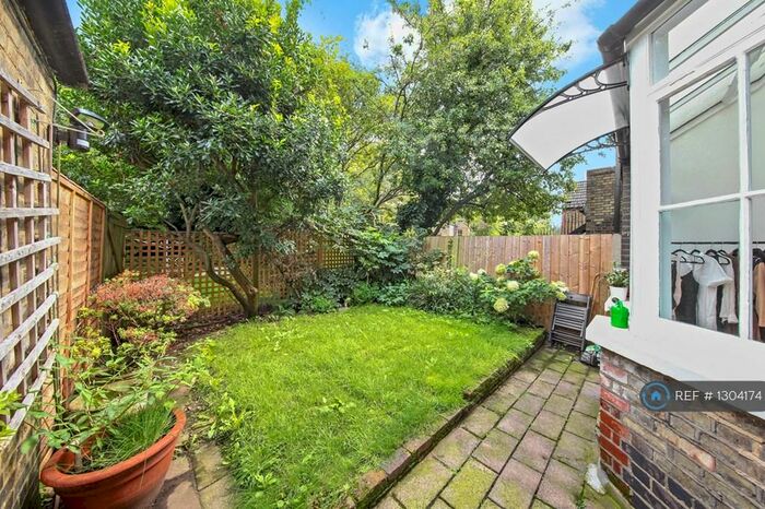 1 Bedroom Flat To Rent In Crouch Hill Crouch End, London, N8