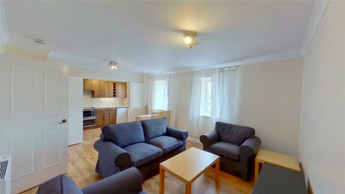 2 Bedroom Flat To Rent In Caledonian Crescent, Edinburgh, EH11
