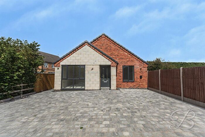 3 Bedroom Detached Bungalow For Sale In Wellow Road, Ollerton, Newark, NG22