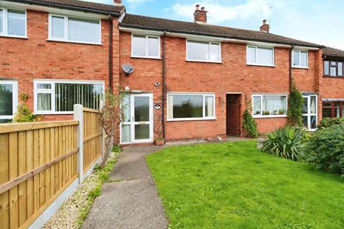 3 Bedroom Terraced House For Sale In Oaklands Road, Chirk, Wrexham, LL14