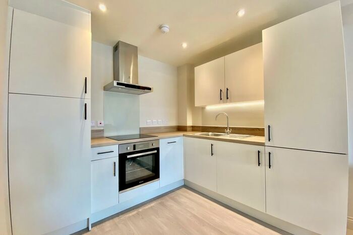 1 Bedroom Apartment To Rent In Centenary House, Leeds, LS2