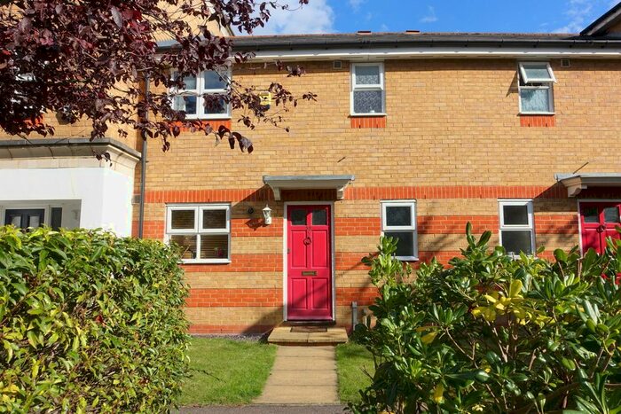 3 Bedroom Terraced House To Rent In Basevi Way, Greenwich, London, SE8