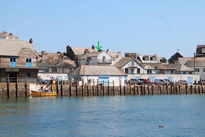 2 Bedroom Flat To Rent In Quay Street, East Looe, Looe, PL13