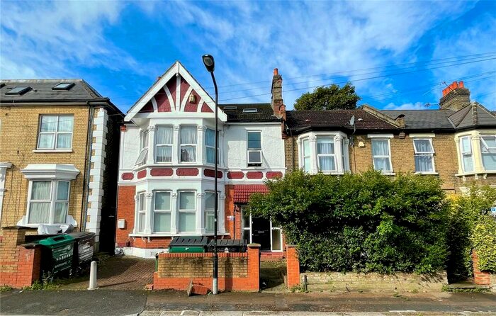 2 Bedroom Flat To Rent In Goldsmith Road, Leyton, London, E10