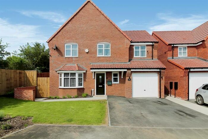5 Bedroom Detached House For Sale In Buckthorn Close, Bolsover, Chesterfield, S44