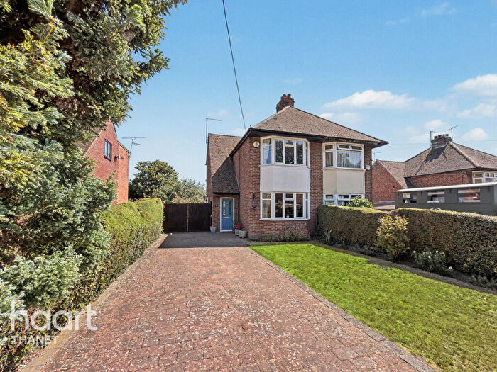 2 Bedroom Semi-Detached House For Sale In Herne Bay Road, Canterbury, CT2