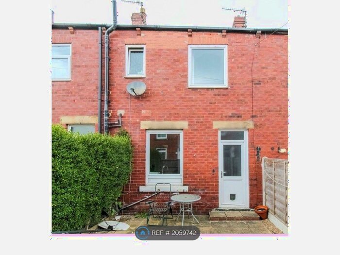 2 Bedroom Terraced House To Rent In King Street, Ossett, WF5