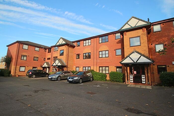 2 Bedroom Flat For Sale In Rugby Court, Grantham, NG31