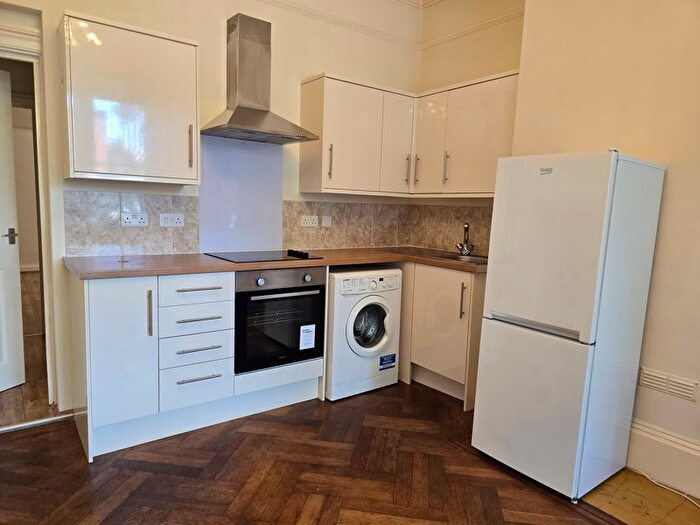 1 Bedroom Flat To Rent In Whitehall Road, Rugby, CV21