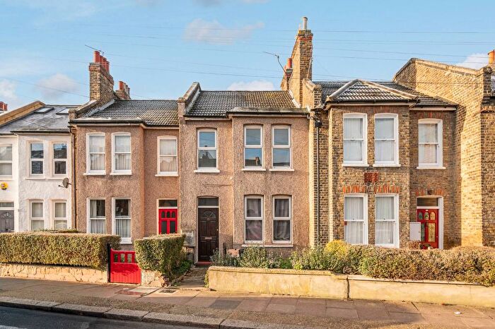 3 Bedroom Terraced House To Rent In Alston Road, Tooting, London, SW17