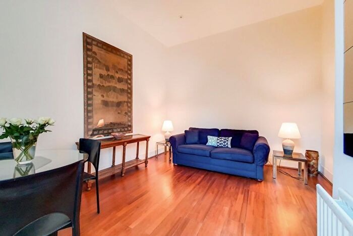1 Bedroom Flat To Rent In Old Brompton Road, Kensington, SW5