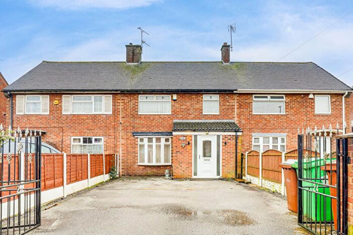 3 Bedroom Terraced House For Sale In Milverton Road, Nottingham, NG5