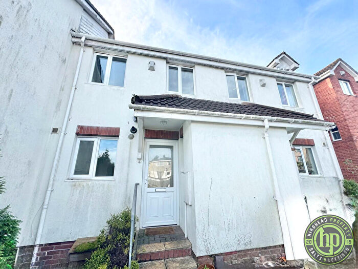 3 Bedroom Terraced House For Sale In Coombe Way, Plymouth, PL5