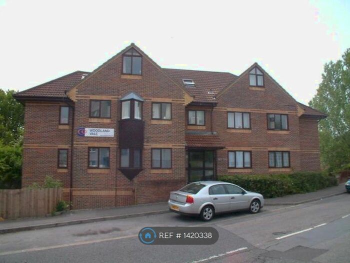 1 Bedroom Flat To Rent In Woodland Vale, Southampton, SO19