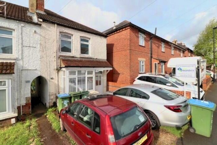 1 Bedroom Flat To Rent In Broadlands Road, Southampton, SO17