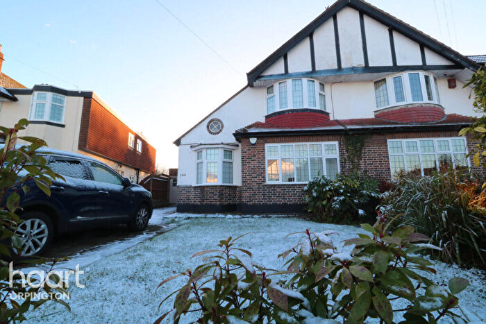 3 Bedroom Semi Detached House For Sale In Park Avenue, Orpington, BR6