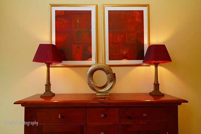 2 Bedroom Flat To Rent In Drummond Place, New Town, Edinburgh, EH3