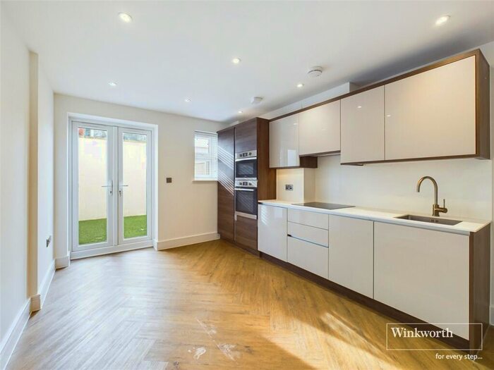 1 Bedroom Apartment To Rent In Coopers Yard, A Elm Park Road, Reading, Berkshire, RG30