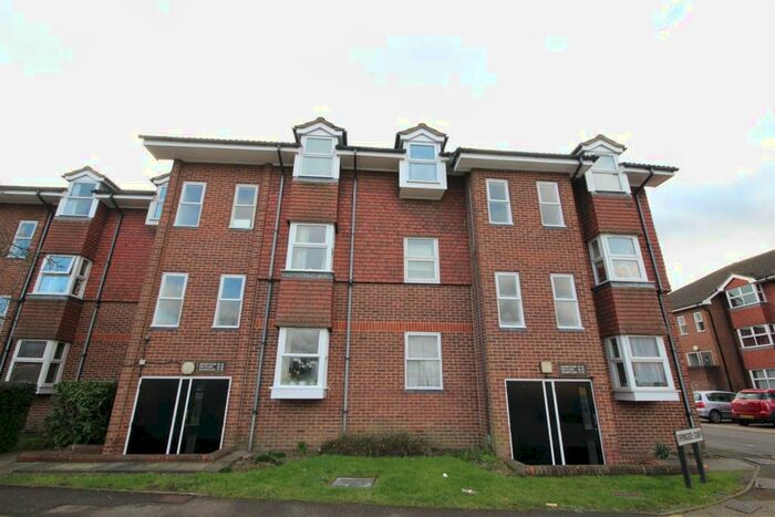1 Bedroom Flat To Rent In Josephs Road, Guildford, GU1