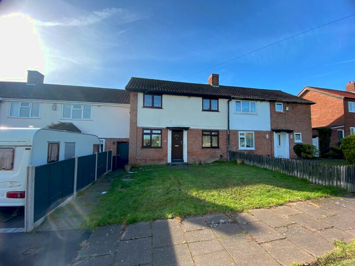 3 Bedroom Property To Rent In Lindridge Road, Sutton Coldfield, B75