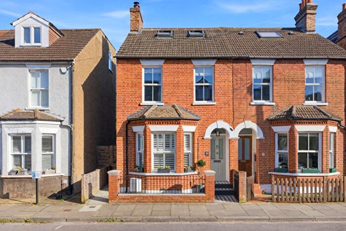 4 Bedroom Semi Detached House For Sale In Harlesden Road, St. Albans, Hertfordshire, AL1