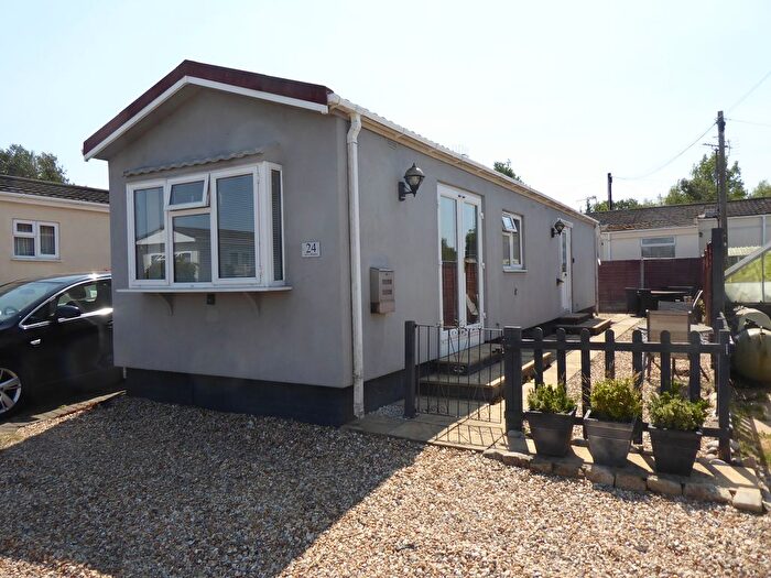 2 Bedroom Park Home For Sale In The Willows Park, Guildford Road, Normandy, Guildford, GU3