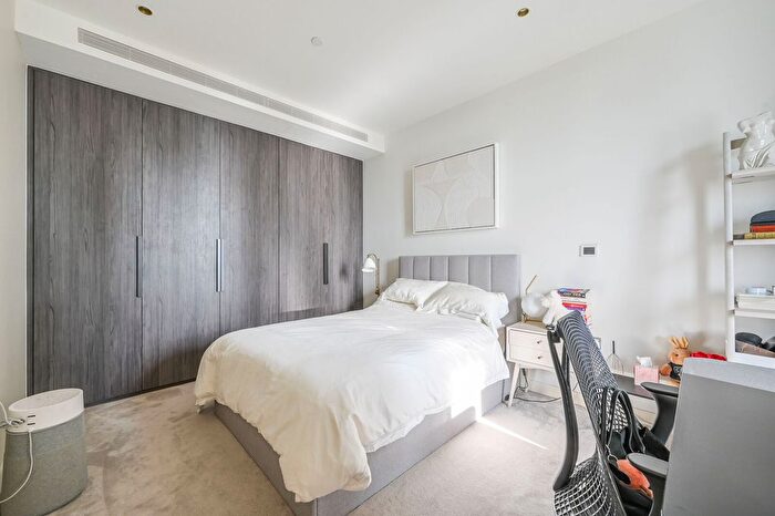 1 Bedroom Flat For Sale In Hobart Building, Canary Wharf, London, E14
