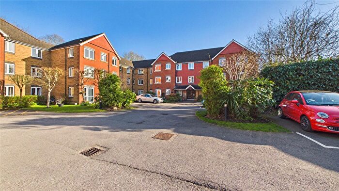 2 Bedroom Garage / Parking For Sale In Bagshot, Surrey, GU19