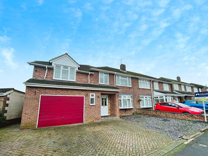 4 Bedroom Semi Detached House For Sale In Beech Way, Basingstoke, RG23