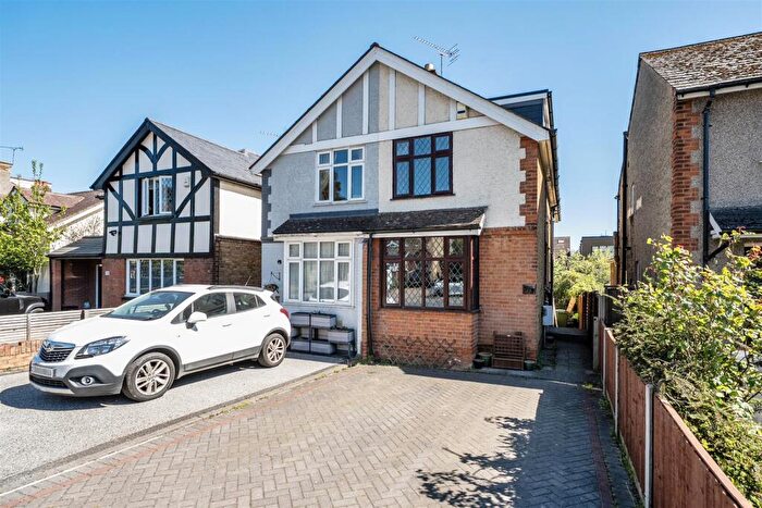 5 Bedroom Semi-Detached House For Sale In Tonbridge Road, Maidstone, ME16