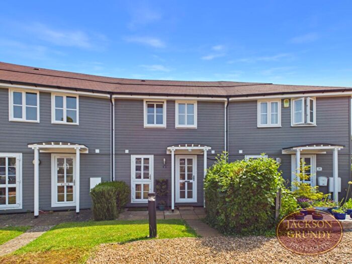 3 Bedroom Terraced House For Sale In Crescent Lodge, Overstone, NN6