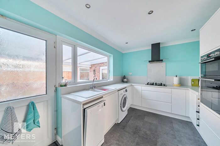 3 Bedroom Bungalow For Sale In Mimosa Avenue, Wimborne, BH21