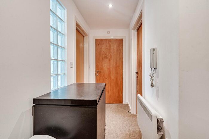 2 Bedroom Apartment For Sale In Waterside Gardens, Bolton, Lancashire, BL1