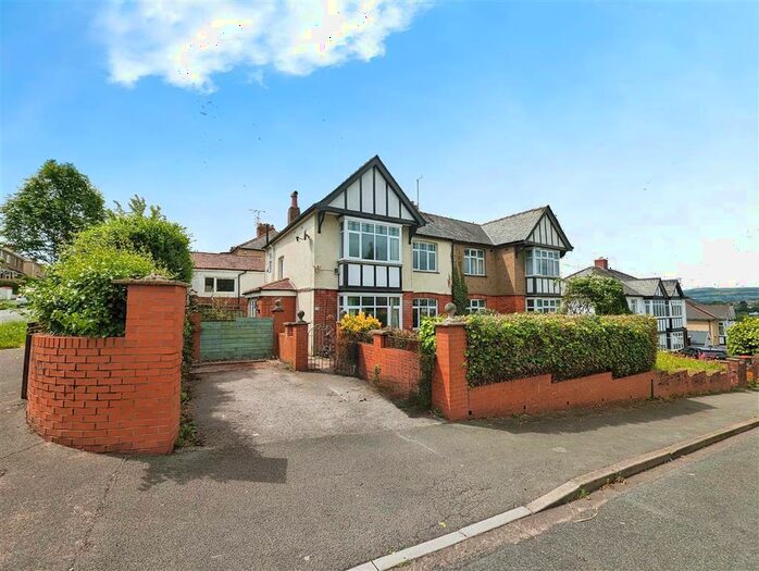 4 Bedroom House To Rent In St. Julians Road, Newport, NP19