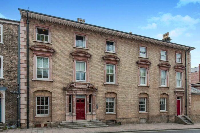 2 Bedroom Flat To Rent In Northgate Street, Bury St Edmunds, IP33